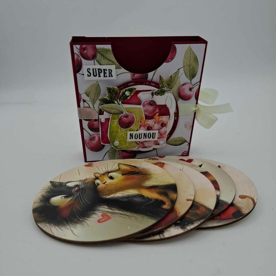 Coffret sous verre : chat amoureux - Cadeau Super Nounou